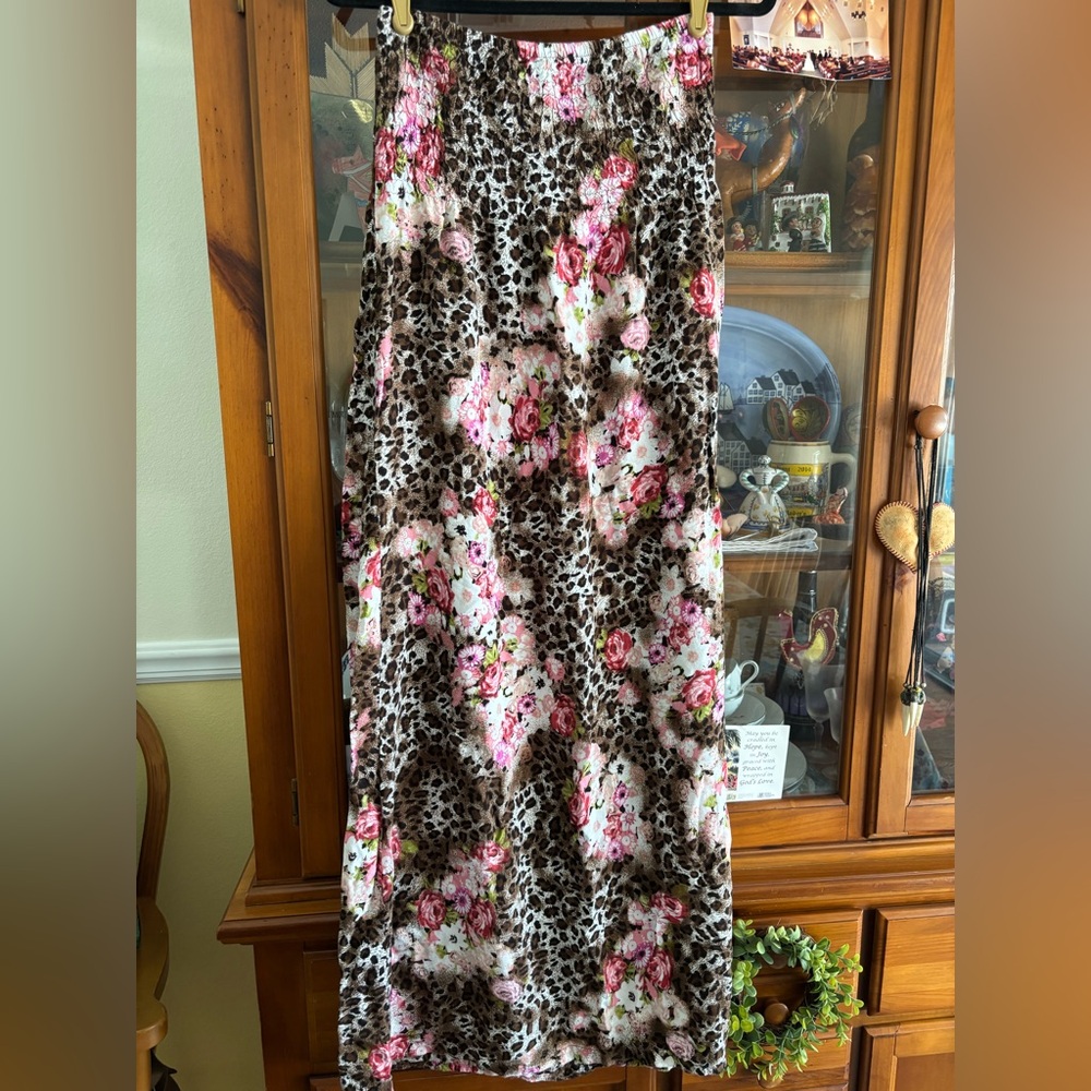 Feathers Pink Floral Leopard Midi Skirt - Picture 5 of 6
